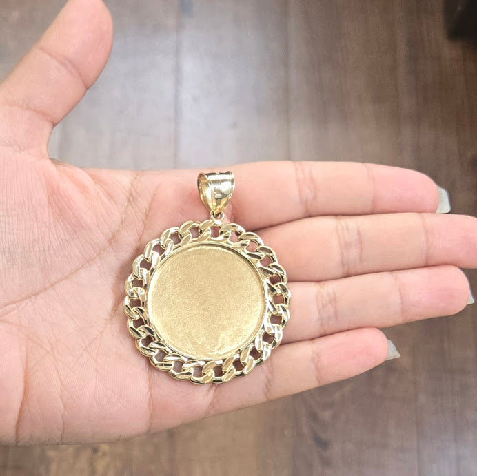 10k Gold Big Maimi Cuban Link Circle Picture Pendant, Memorial Picture Pendant (Picture Included)